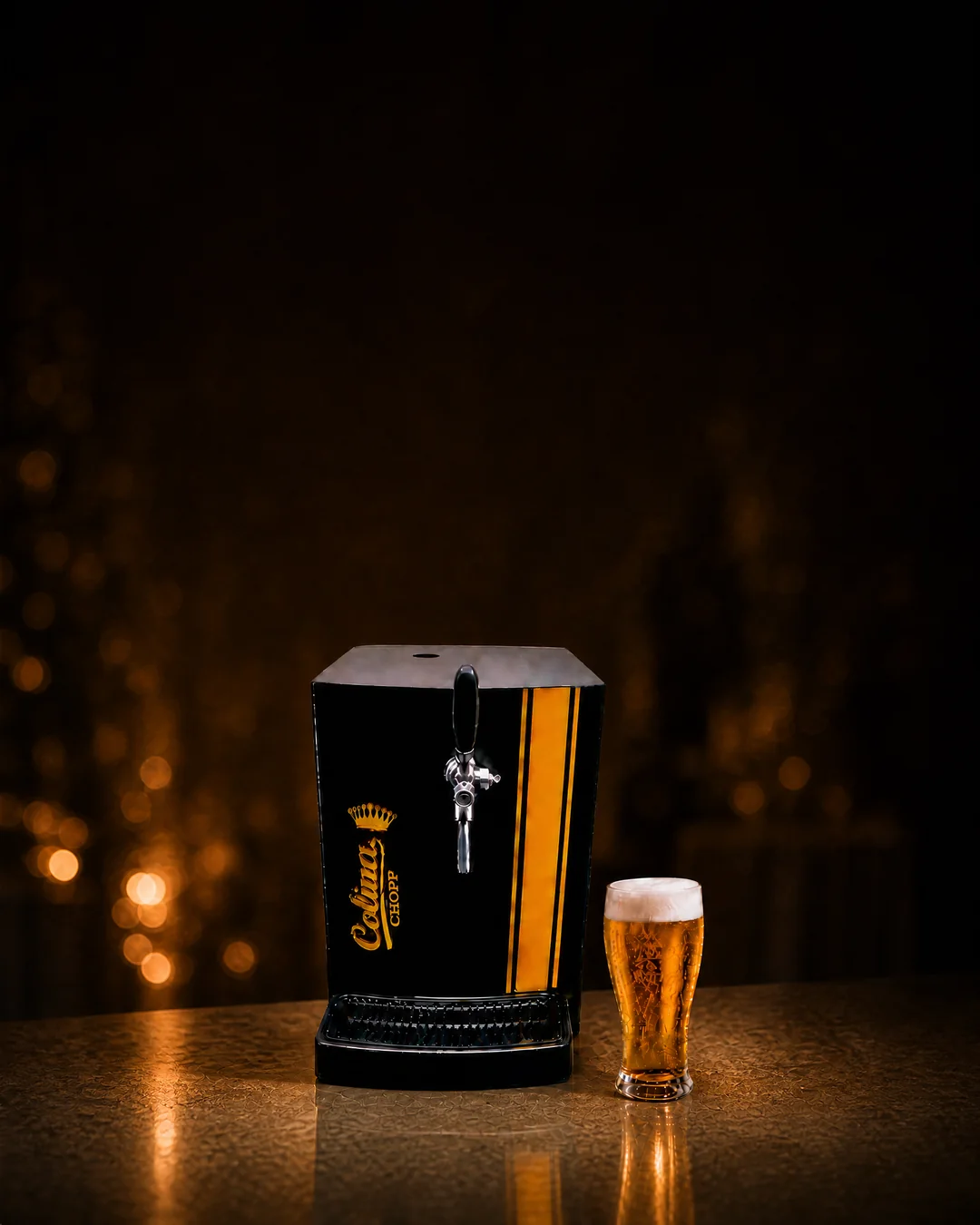 Chopeira elétrica do Chopp Colina pronta para servir chope gelado em uma celebração